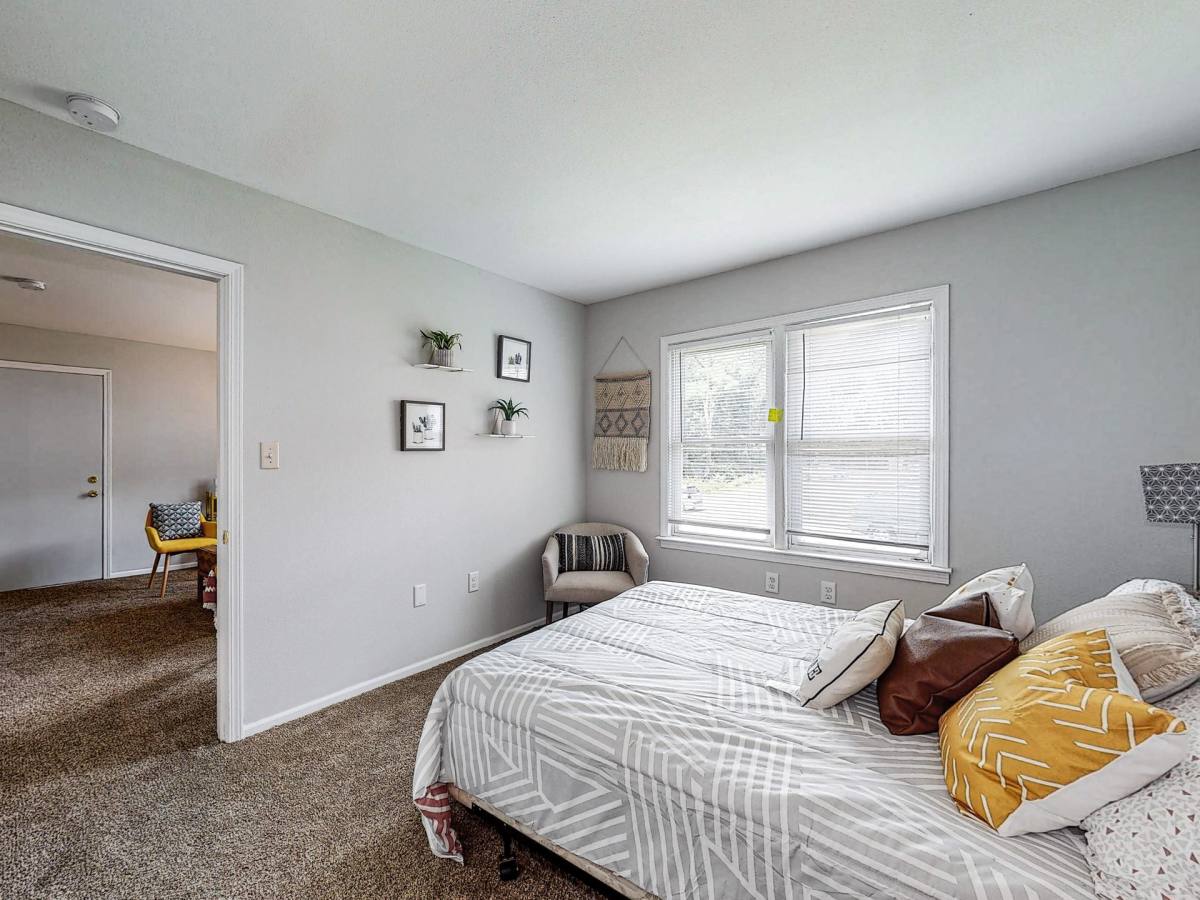 Apartment for rent at 2519 Clarkson Ave, Des Moines, IA 50310
