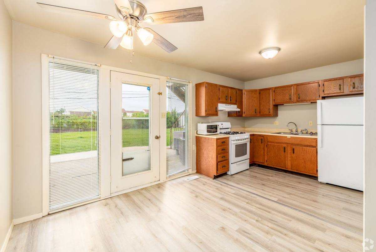 Apartment for rent at 1005 N Park Forest Dr, Marion, IN 46952