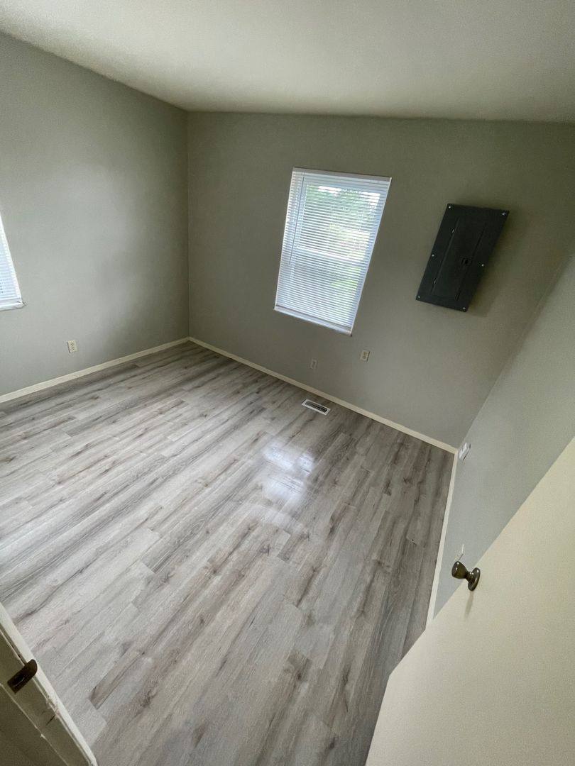 Apartment for rent at 1005 N Park Forest Dr, Marion, IN 46952