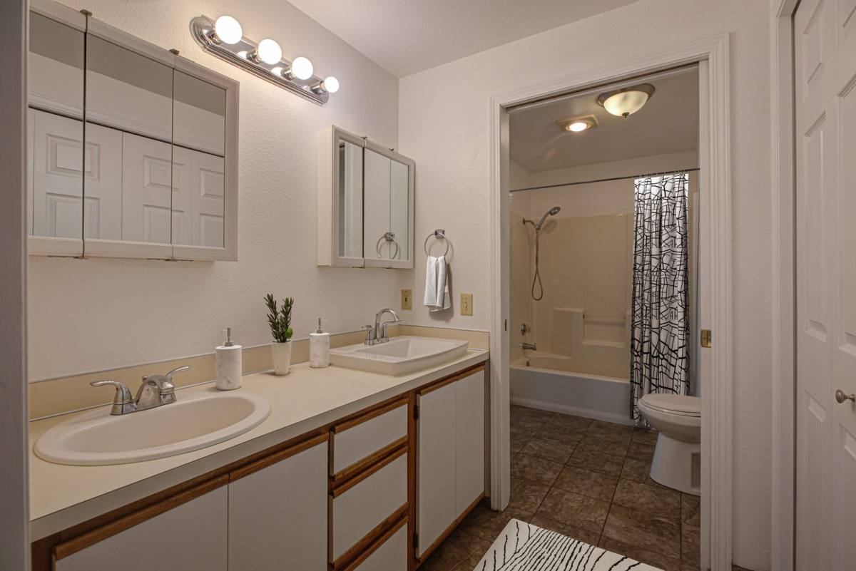 Apartment for rent at 3655-3739 Beverly Ave NE, Salem, OR 97305