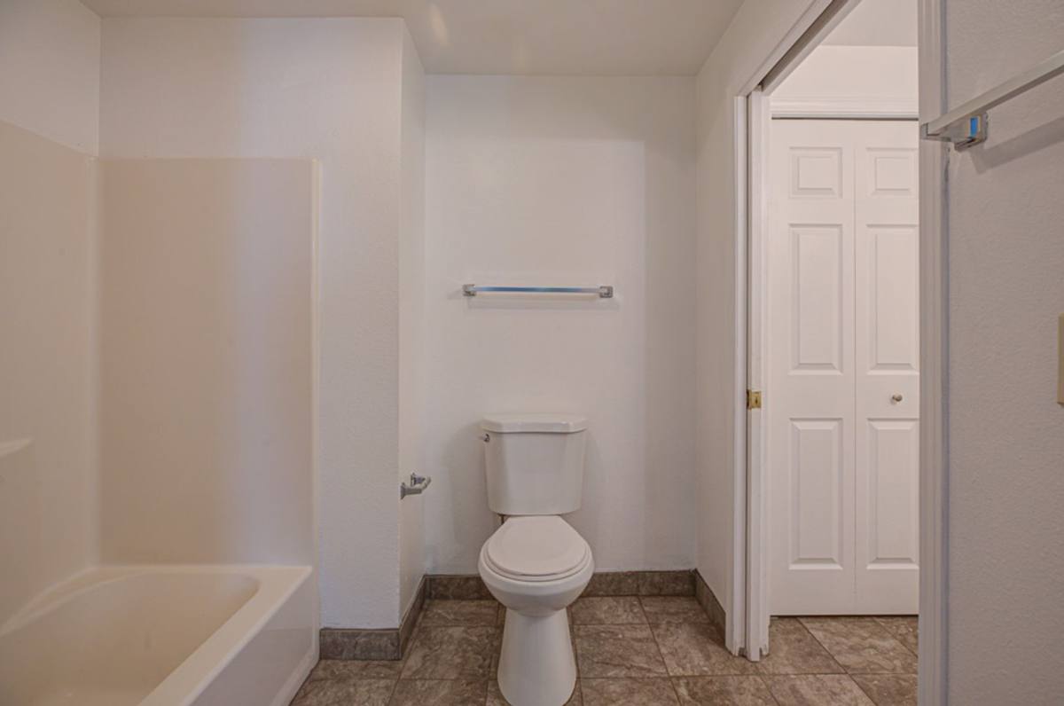Apartment for rent at 3655-3739 Beverly Ave NE, Salem, OR 97305