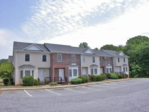 Townhouse for rent at 127 Barrington Dr, Athens, GA 30605