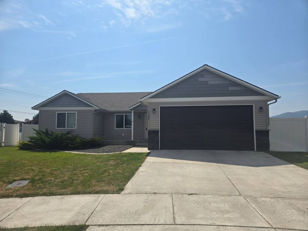House for rent at 1980 E Highwing Court, Post Falls, ID 83854