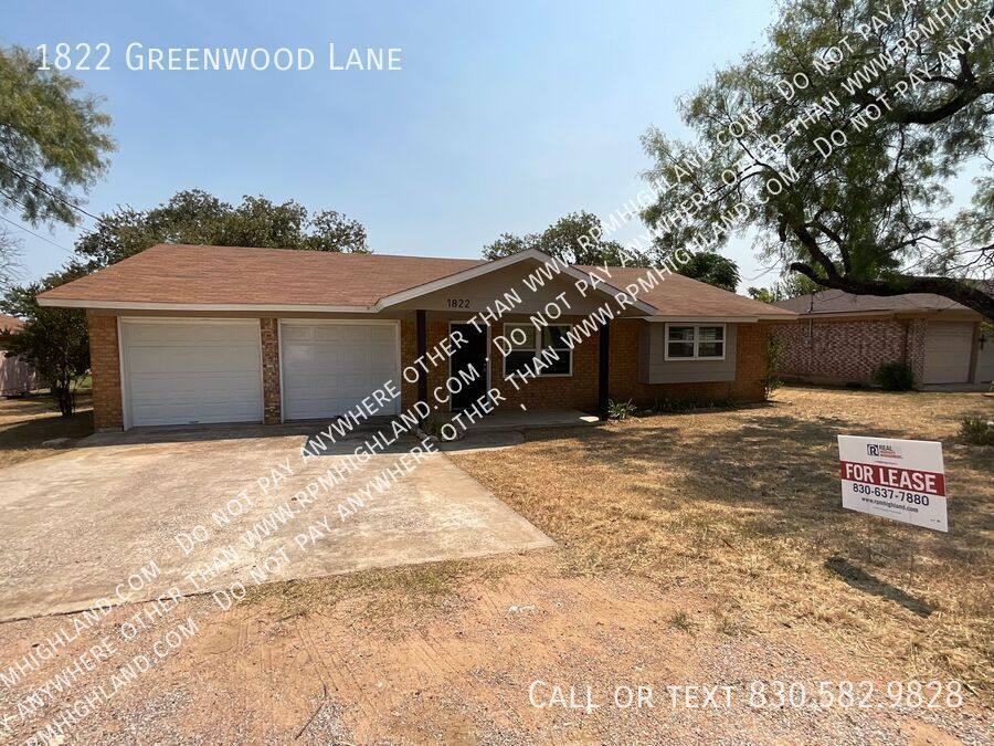 House for rent at 1822 Greenwood Lane, Kingsland, TX 78639