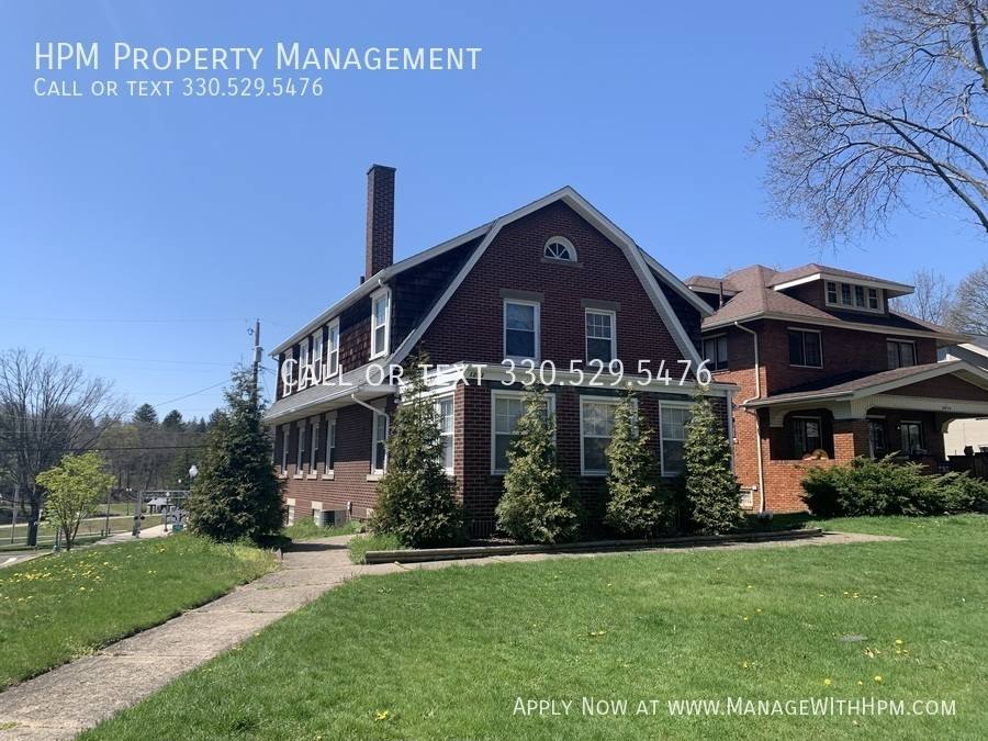Apartment for rent at 1205 Ridge Ave NW, Canton, OH 44703