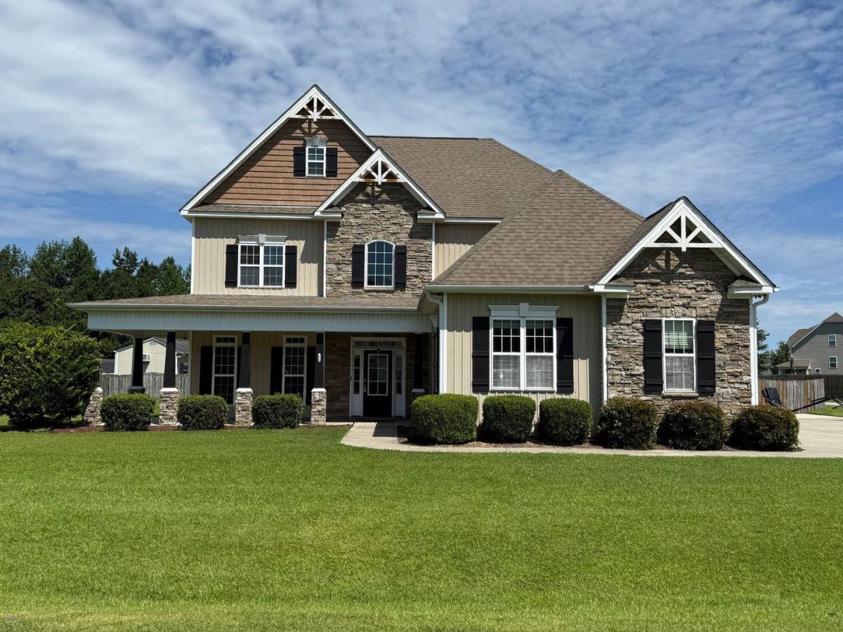 House for rent at 140 Foggy River Way, Jacksonville, NC 28540