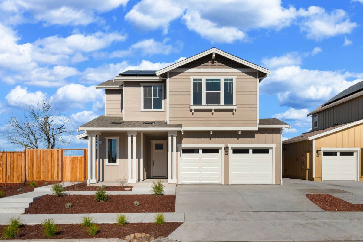 Townhouse for rent at 2089 Landen Lane, Santa Rosa, CA 95403