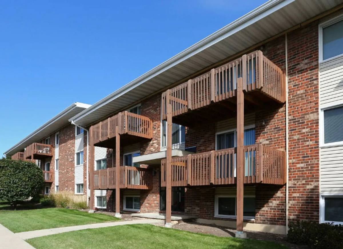 Apartment for rent at 1307 W Lincoln Highway, Dekalb, IL 60115