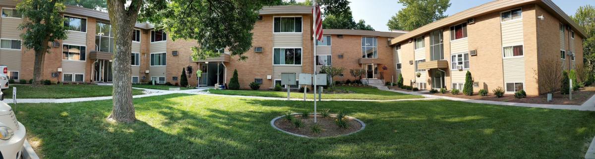 Apartment for rent at 1103 25th St, Rock Island, IL 61201