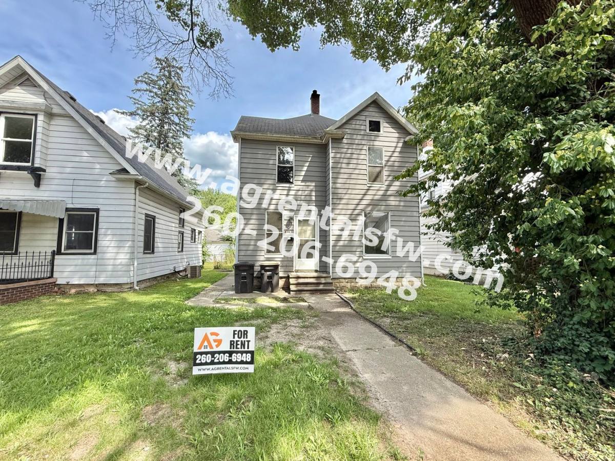 House for rent at 418 Greenwood Ave, Fort Wayne, IN 46808