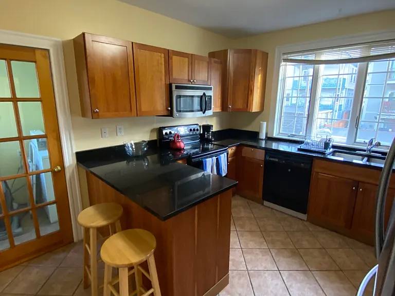 House for rent at 27R Albion #2, Somerville, MA 02143