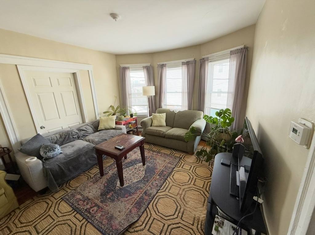 House for rent at 49 Conwell Ave #2, Somerville, MA 02144