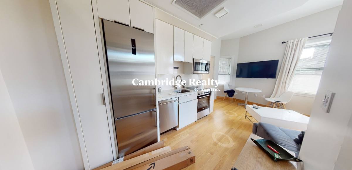 Apartment for rent at 115 Mount Auburn St, Cambridge, MA 02138