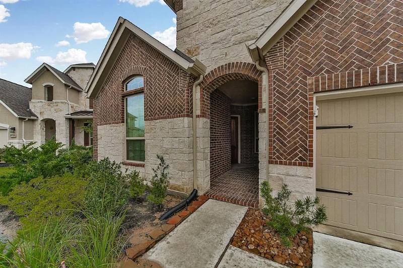 House for rent at 7742 Candlelight Park Lane, Spring, TX 77379