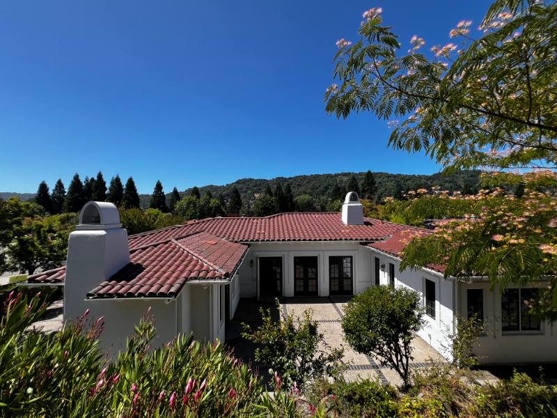 House for rent at 6 Whiting Court, Moraga, CA 94556