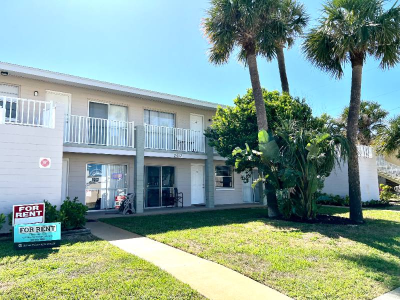 Apartment for rent at 2417 N Oleander Ave #1, Daytona Beach, FL 32118