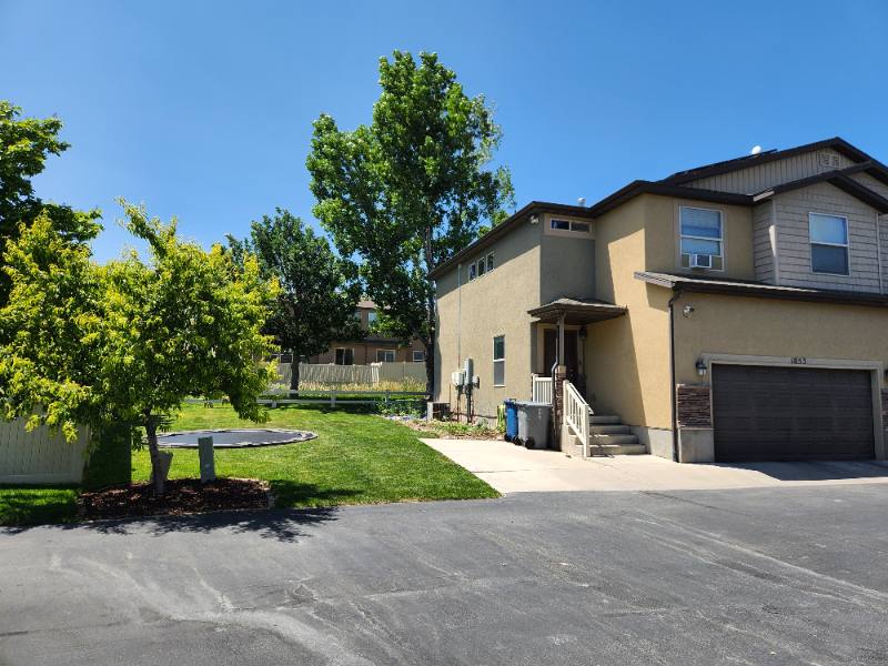 Townhouse for rent at 1853 N Bountiful Way, Saratoga Springs, UT 84045