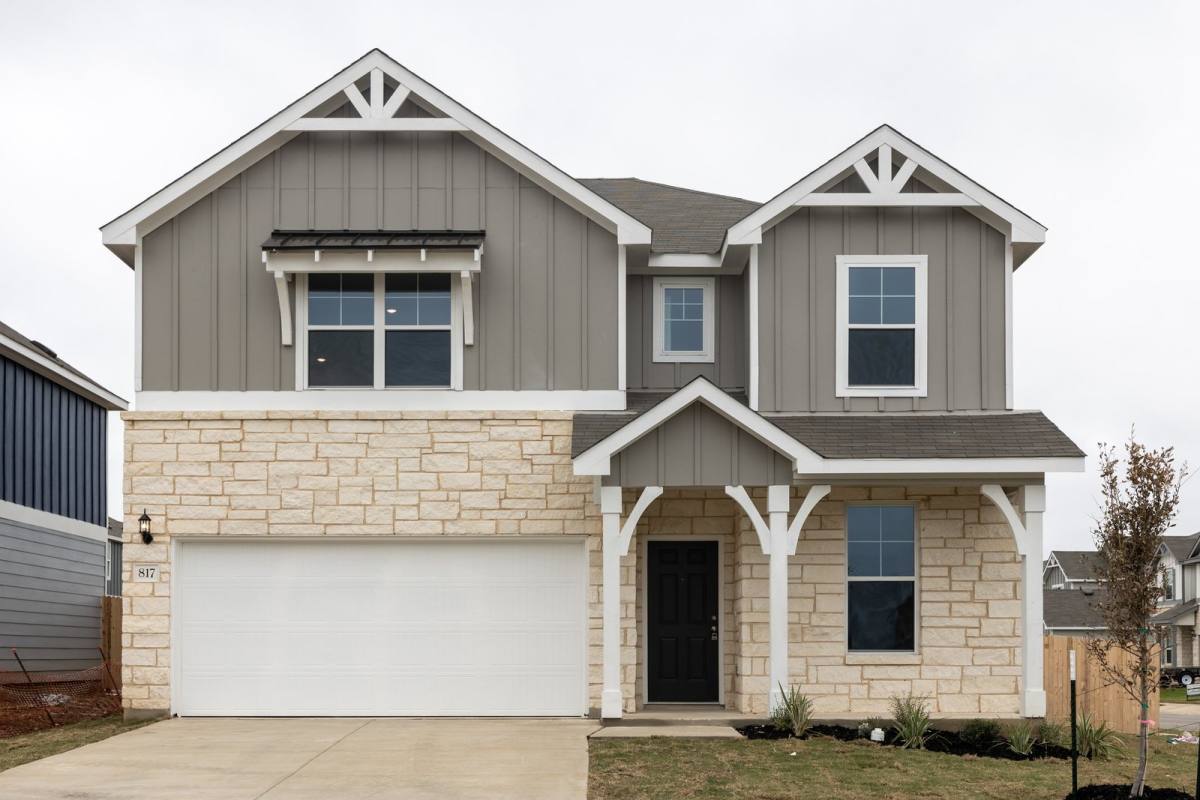 House for rent at 817 Beacon Heights, Seguin, TX 78155
