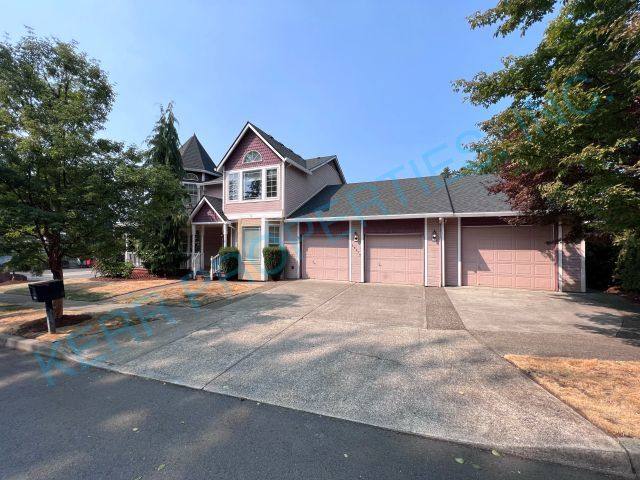 House for rent at 39475 Hood St, Sandy, OR 97055