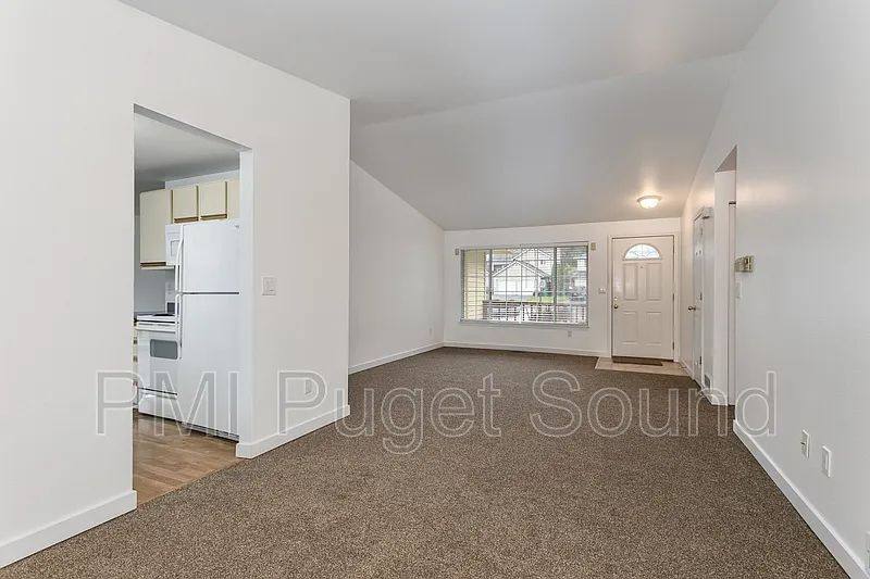 House for rent at 22127 NE 9th Place, Sammamish, WA 98074