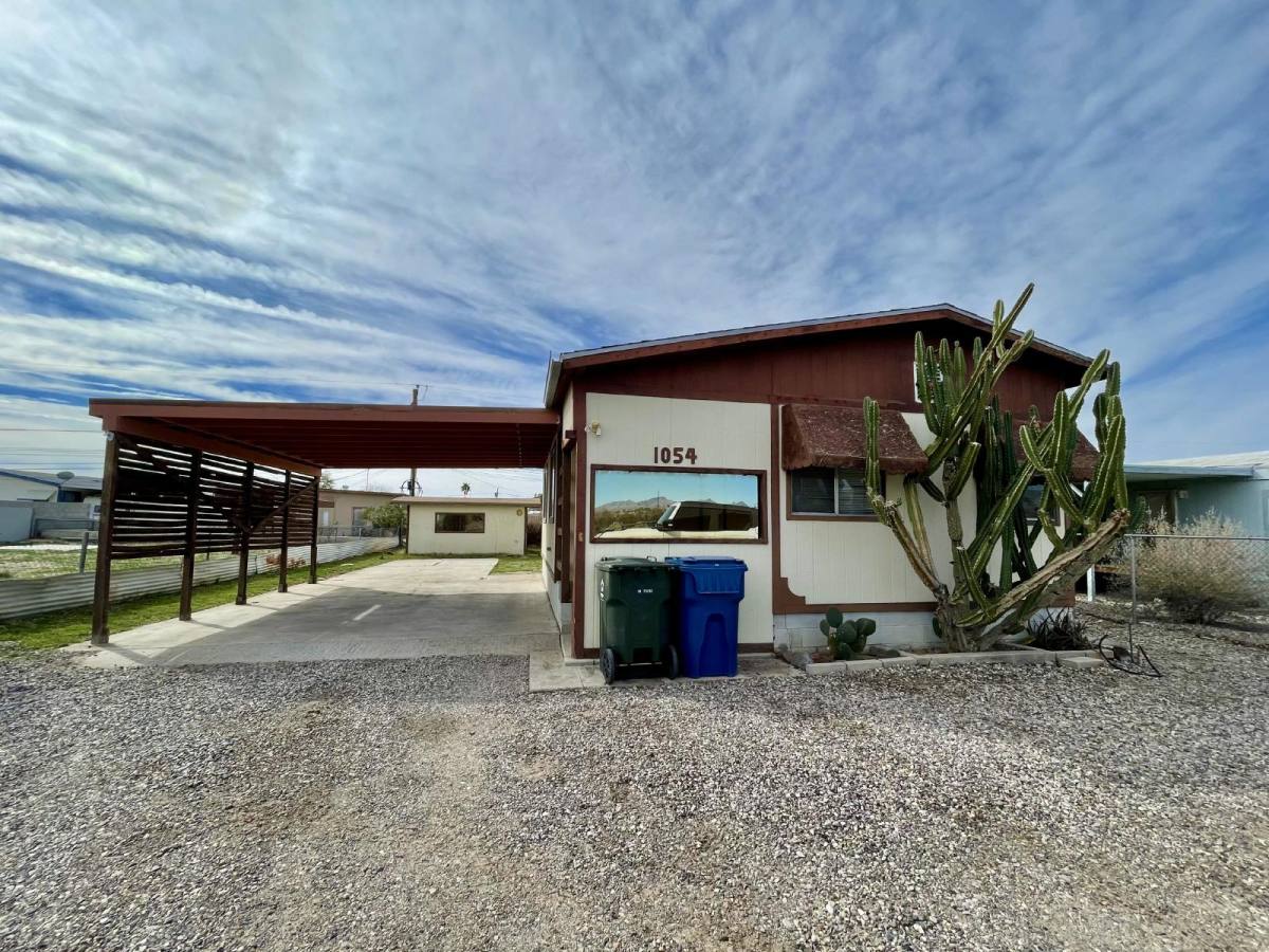 House for rent at 1054 Riverview Dr, Bullhead City, AZ 86442