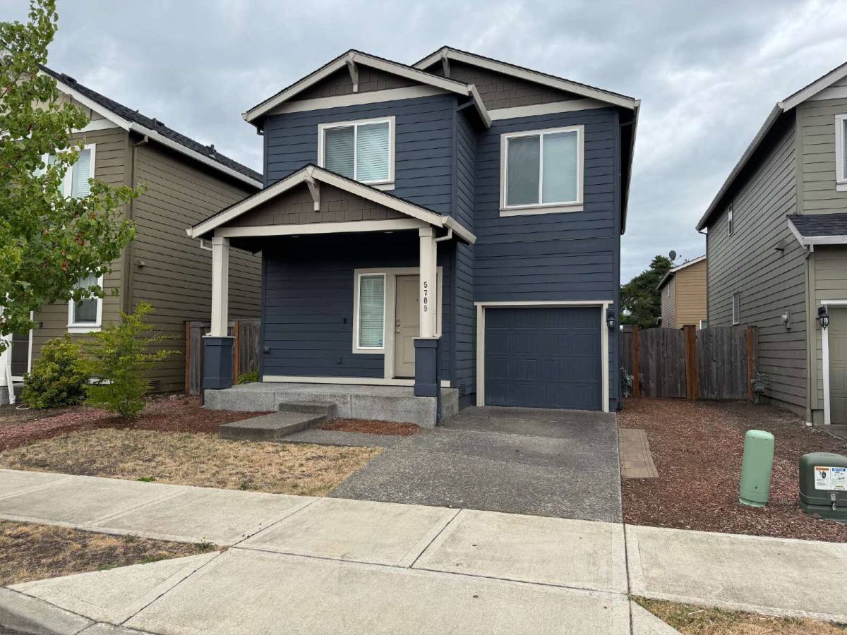 House for rent at 5709 NE 130th Place, Vancouver, WA 98682