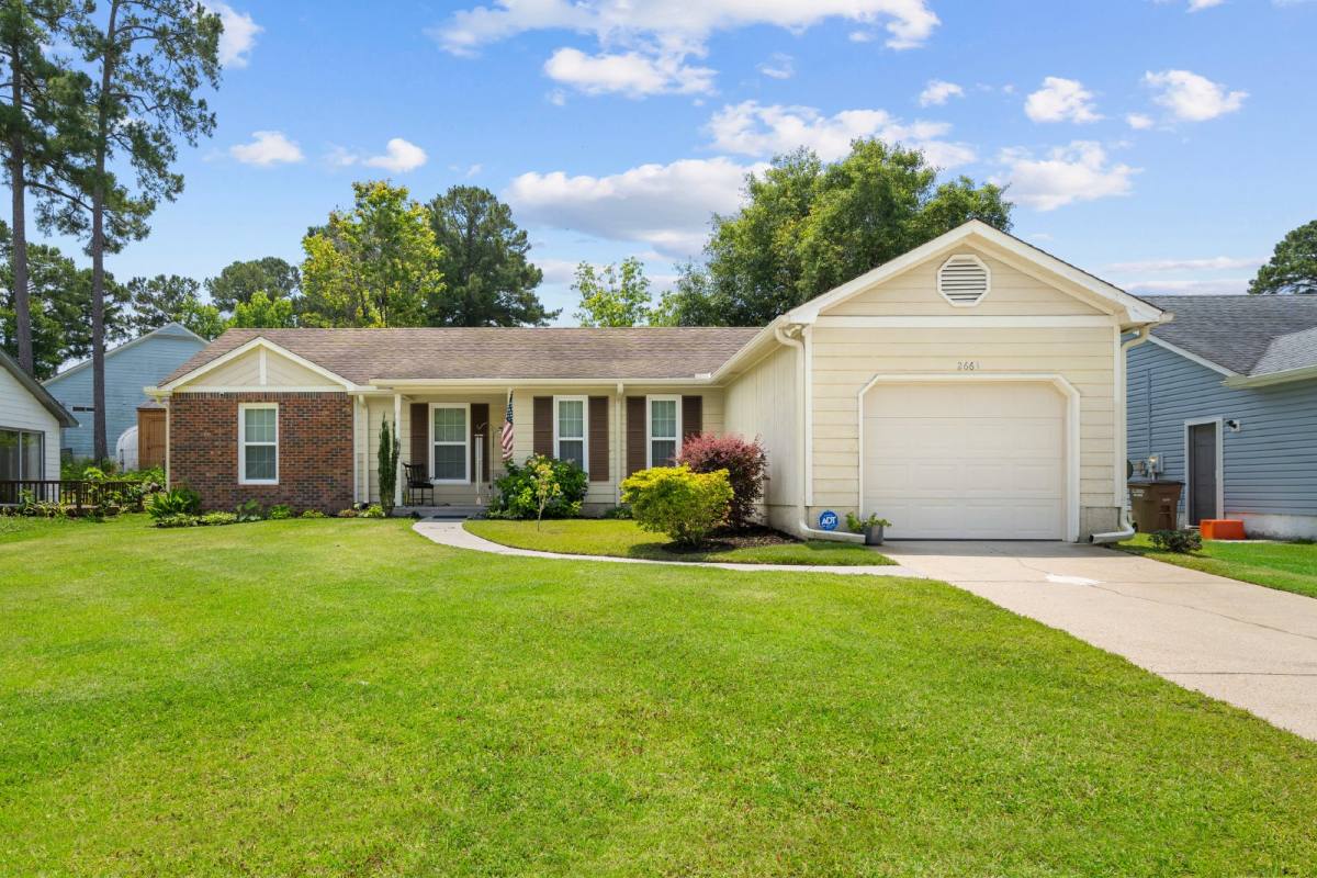 House for rent at 2663 Idlebrook Circle, Midway Park, NC 28544