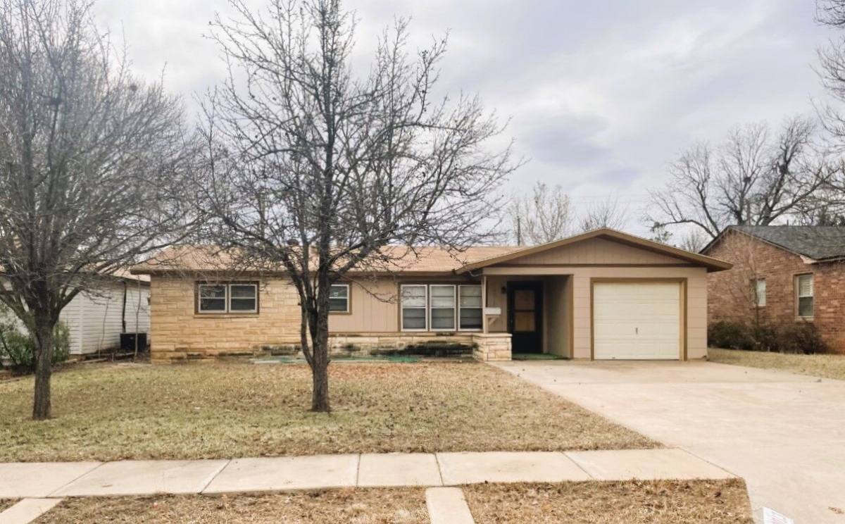 House for rent at 3013 45th St, Lubbock, TX 79413