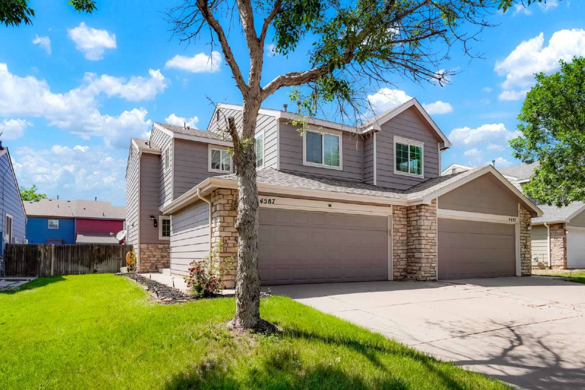 Townhouse for rent at 4587 Cornish Way, Denver, CO 80239