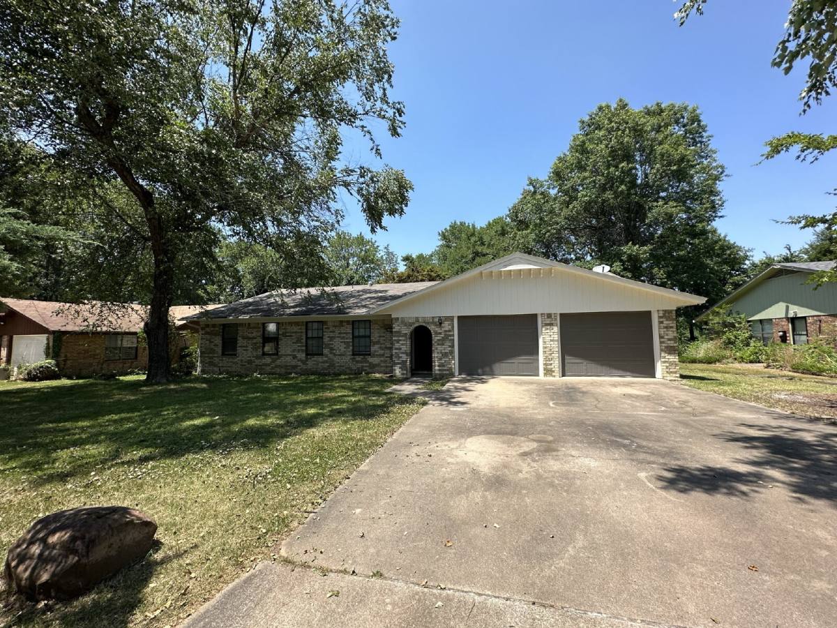House for rent at 2147 W Loren Circle, Fayetteville, AR 72701