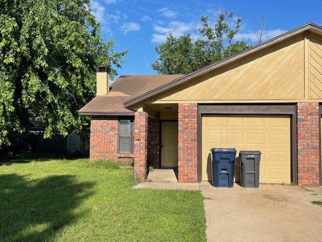 Townhouse for rent at 310 N 34th St, Rogers, AR 72756