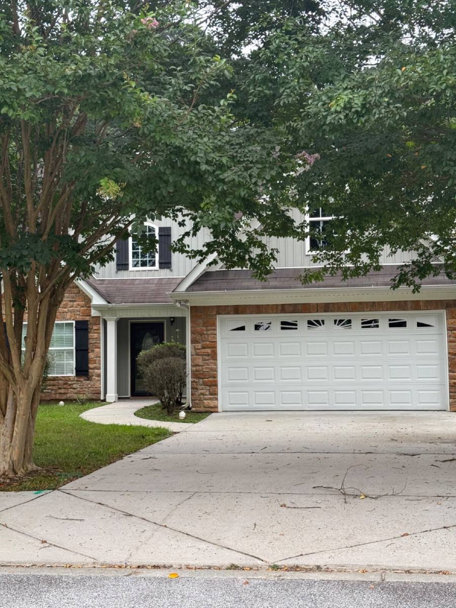 House for rent at 520 Millbrook Village Dr, Tyrone, GA 30290