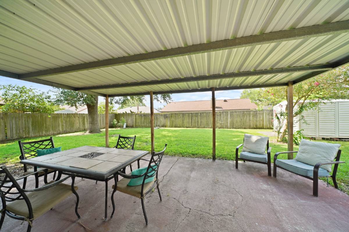 House for rent at 9826 Rustic Gate Rd, La Porte, TX 77571