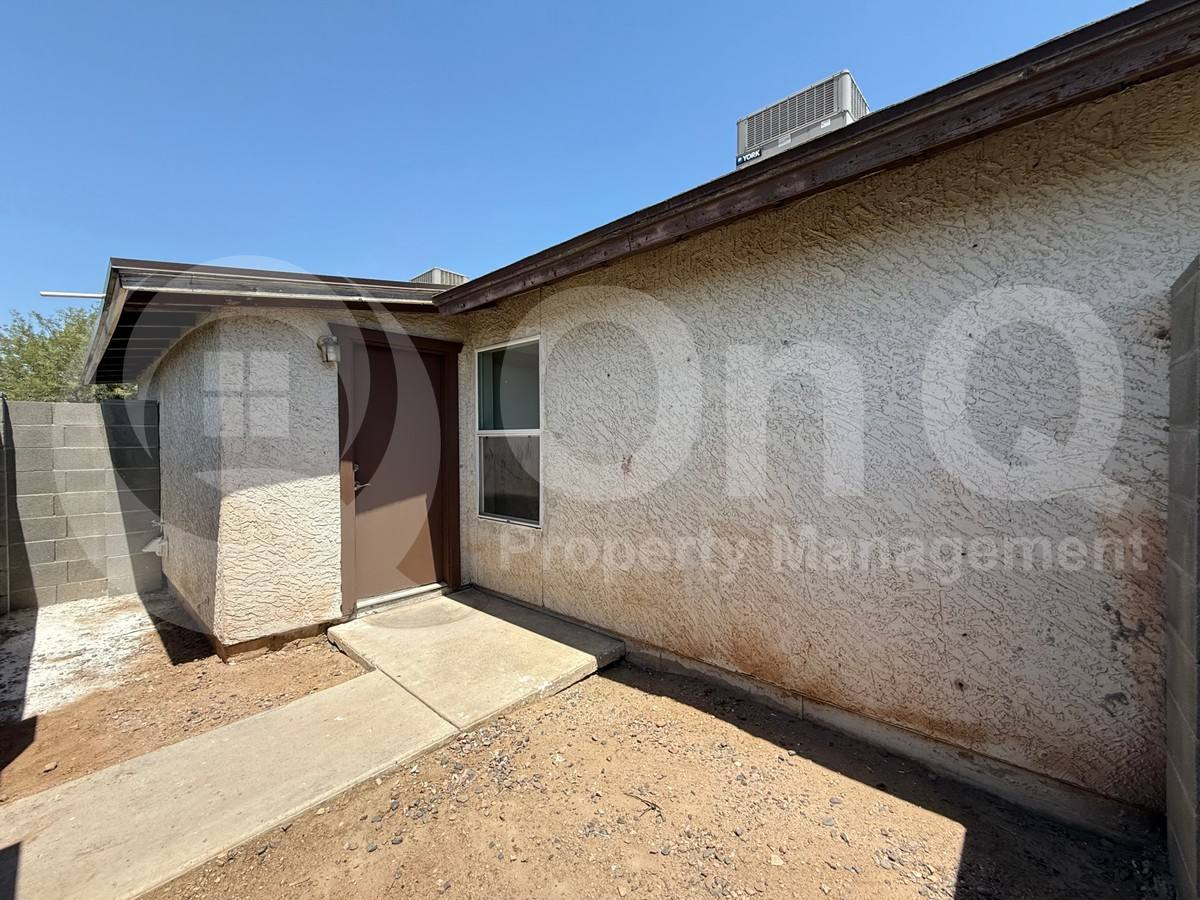 Apartment for rent at 27 W Inglewood St #3, Mesa, AZ 85201