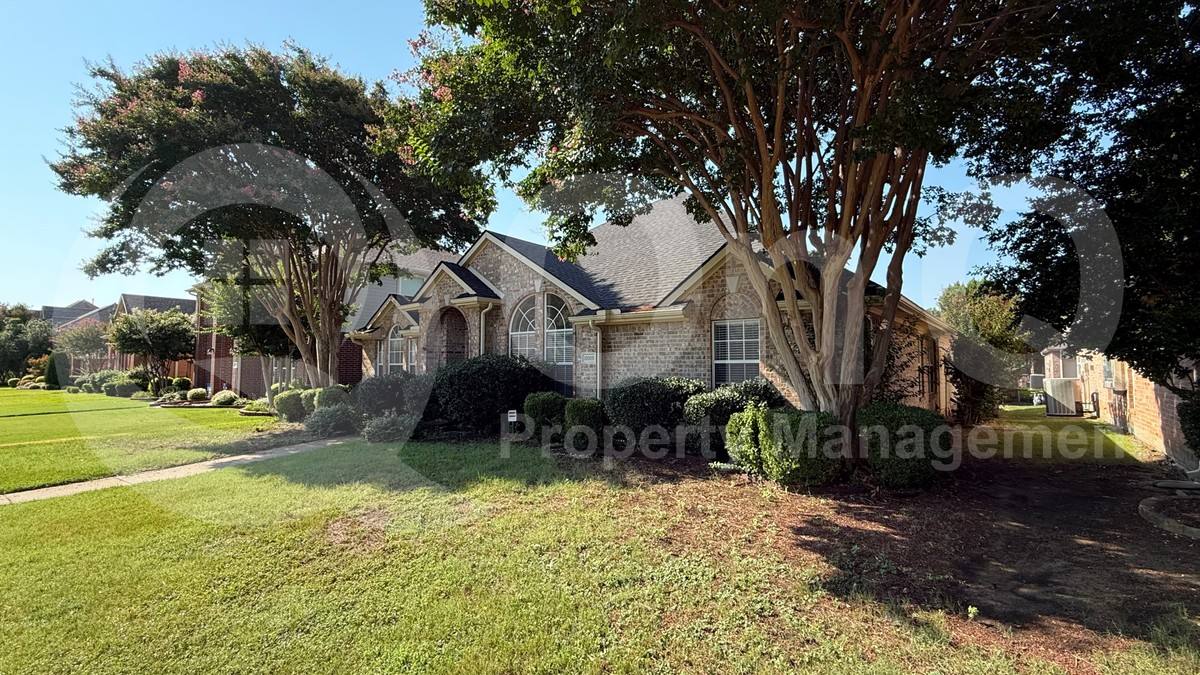 House for rent at 10105 Anne Dr, Frisco, TX 75035