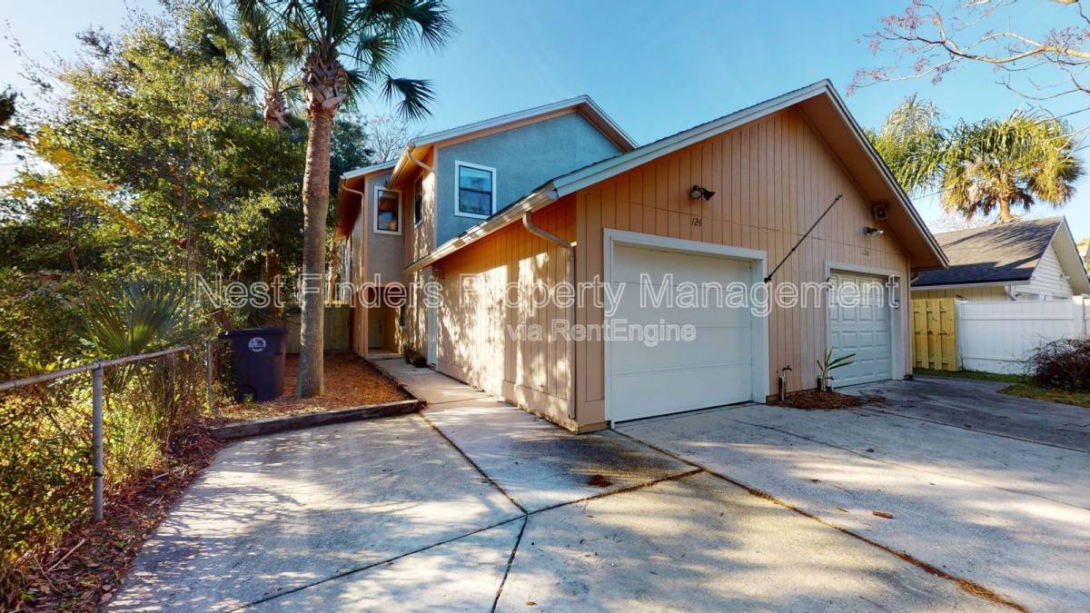Townhouse for rent at 124 Magnolia St, Atlantic Beach, FL 32233