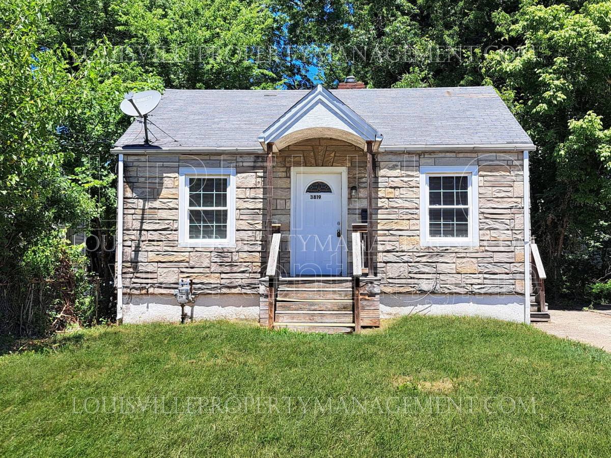 Apartment for rent at 3819 Alford Ave, Louisville, KY 40212
