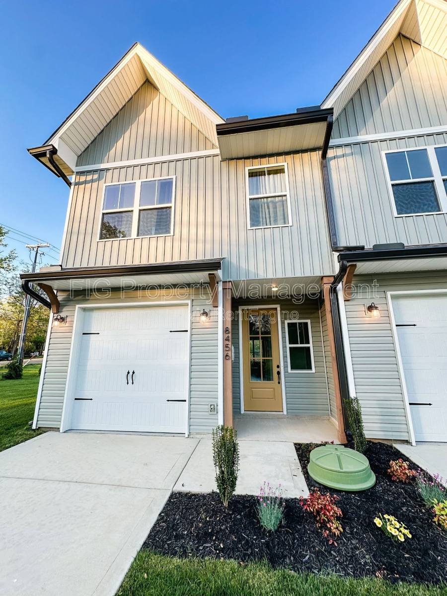 Apartment for rent at 8448 Whisper Lane #5, Powell, TN 37849