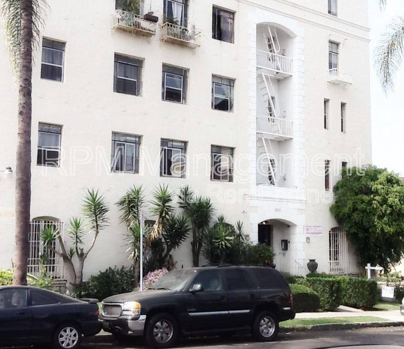 Apartment for rent at 901 S Kingsley Dr #308, Los Angeles, CA 90006