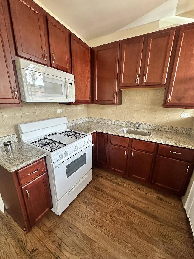 Apartment for rent at 2661 N Spaulding Ave, Chicago, IL 60647