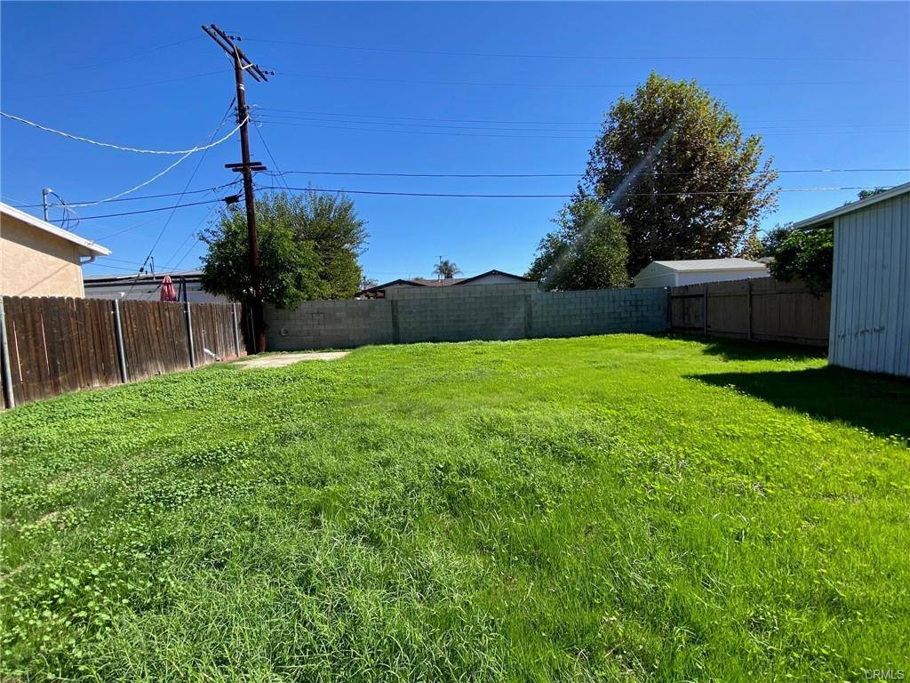 House for rent at 7512 Balboa Blvd, Van Nuys, CA 91406