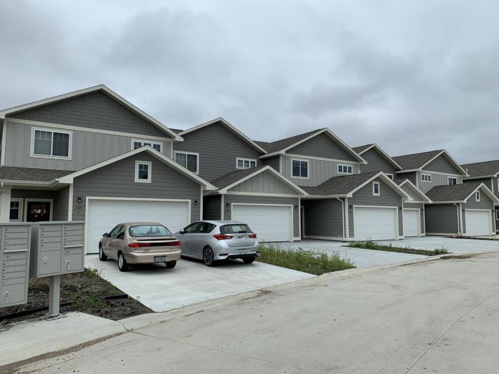 Townhouse for rent at 1525 Ohana Ave, Brookings, SD 57006