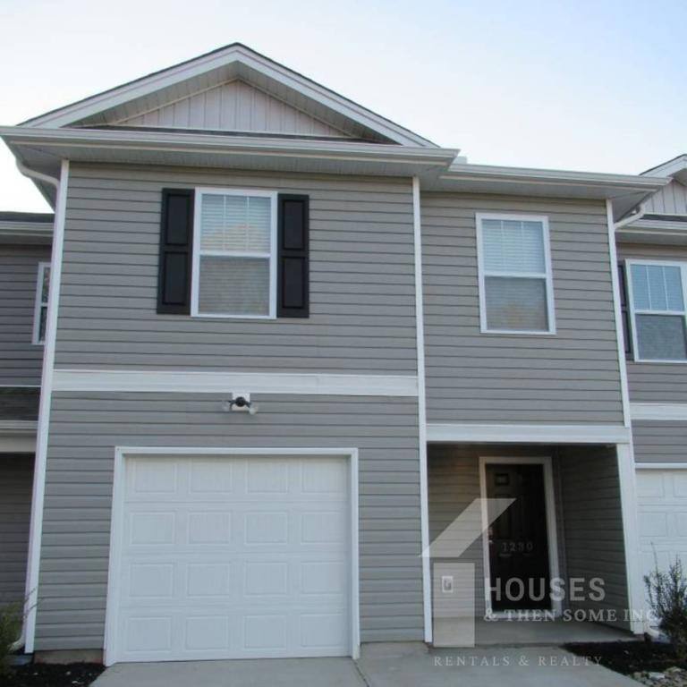 Townhouse for rent at 1230 N Norwhich Lane, Spartanburg, SC 29301