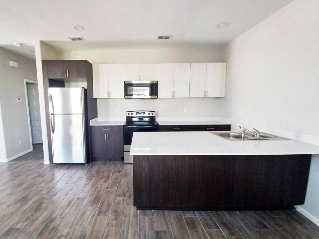 1014 Starr St #A, Mercedes, TX 78570