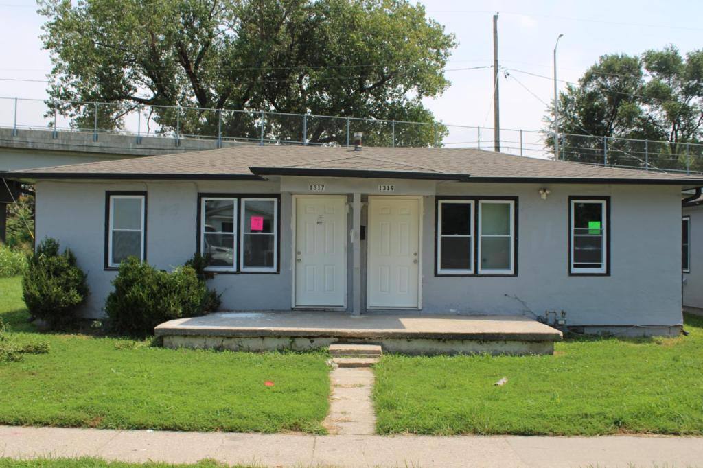 House for rent at 1317 S 29th St, Kansas City, KS 66106