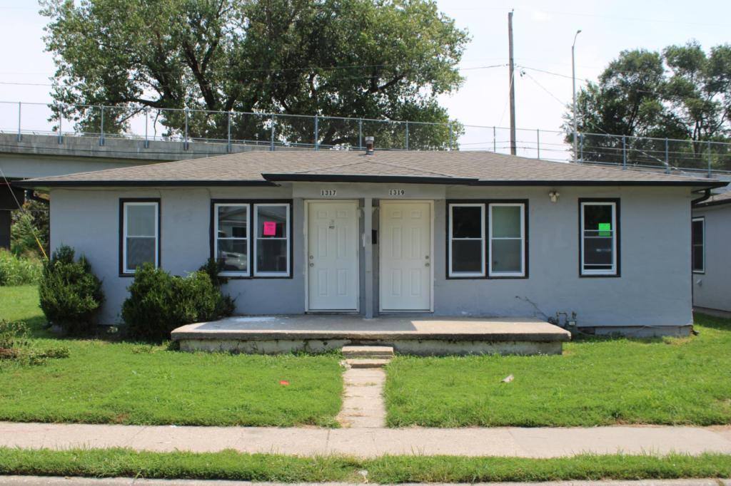 House for rent at 1319 S 29th St, Kansas City, KS 66106