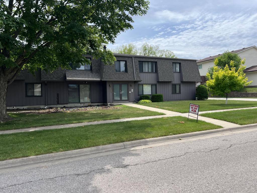 Condo for rent at 225 Glencoe Ave #7, Waterloo, IA 50701