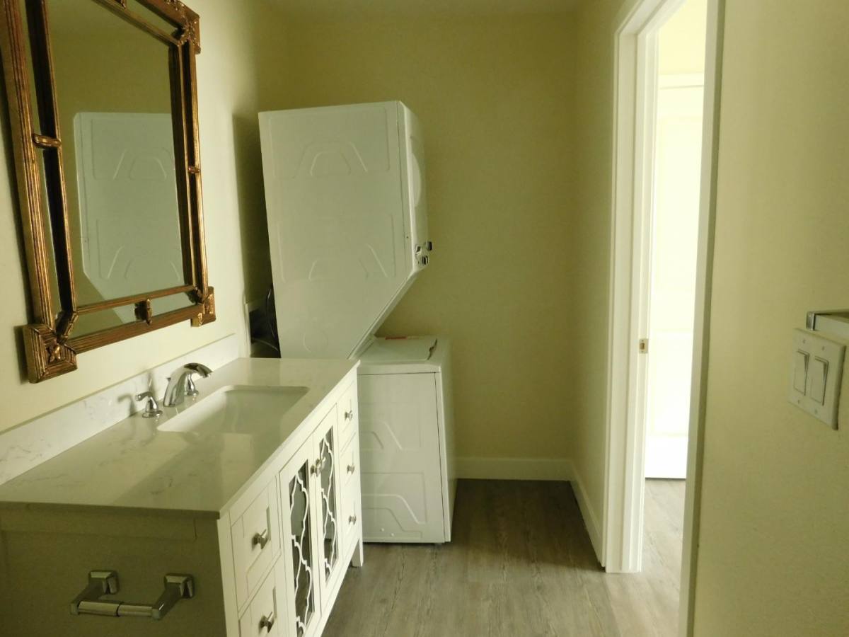 Apartment for rent at 113 G St, Antioch, CA 94509