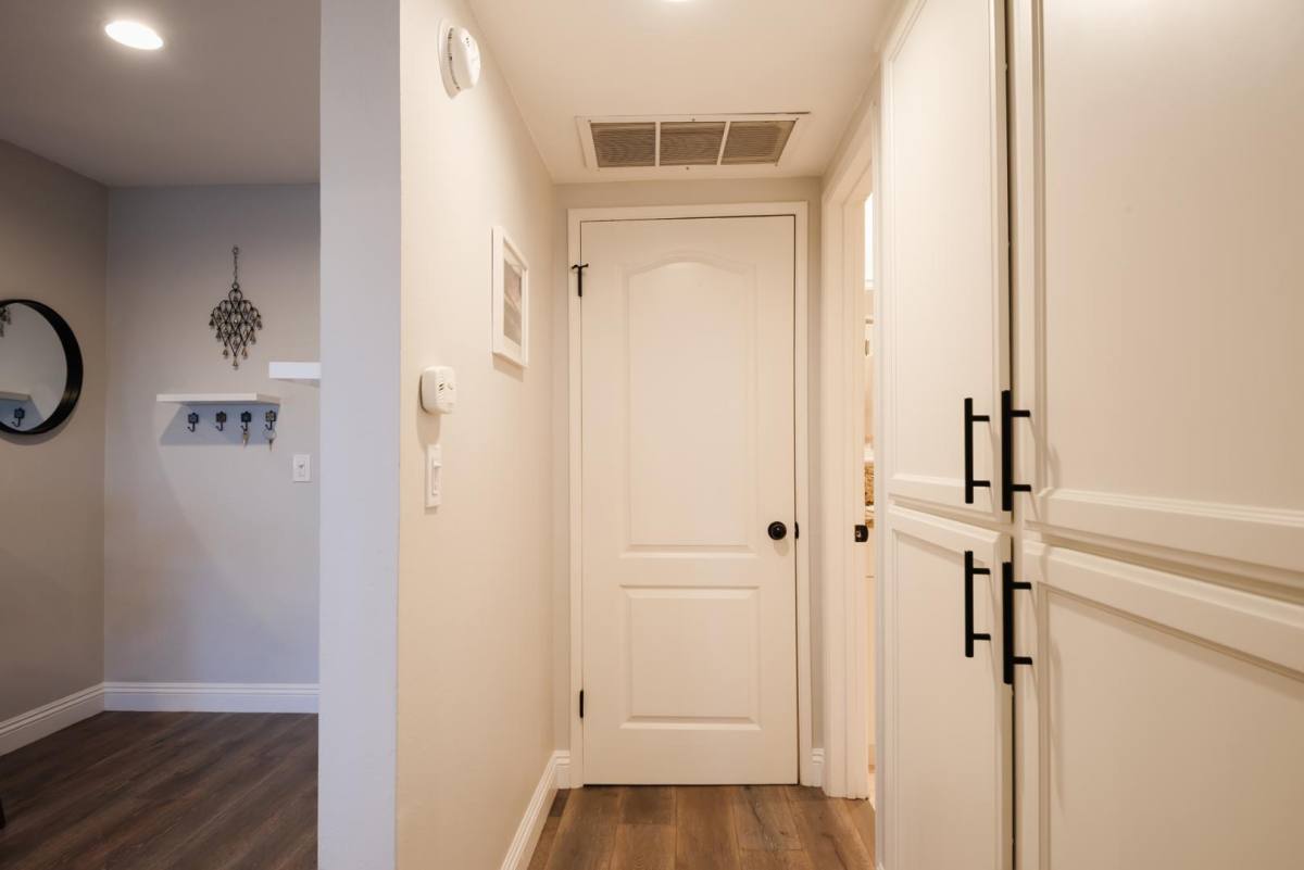 2411 Prospect Ave, Hermosa Beach, CA 90254 - Condo for Rent - Image 17