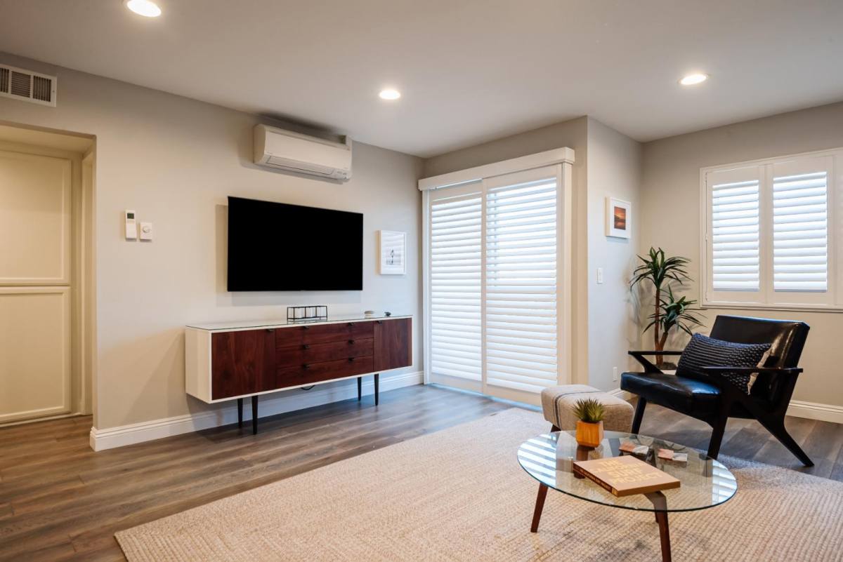 2411 Prospect Ave, Hermosa Beach, CA 90254 - Condo for Rent - Image 16